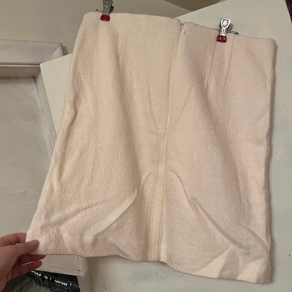 Ann Taylor NWT Size 12 Wool Boucle Skirt - Picture 2 of 5